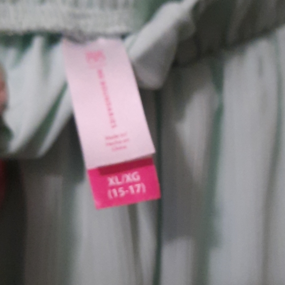 Skirt - Picture 2 of 3